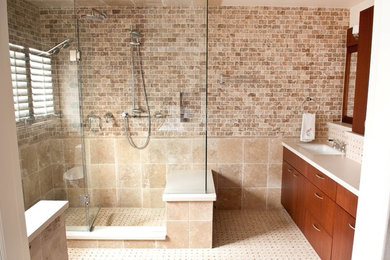 Inspiration for a modern bathroom remodel in Toronto