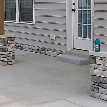 Grill Surrounds / Grill Islands / Outdoor Kitchens