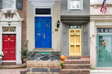 Example of a classic entryway design in Richmond