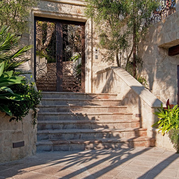 New Look for An Exclusive Coastal Residence