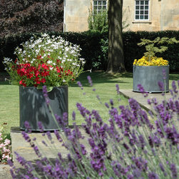 Garden Planters - Outdoor Plant Pots & Planters