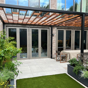 Williamsburg Terrace Garden