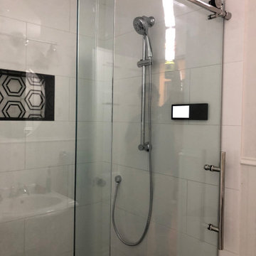Pickle Smart Shower