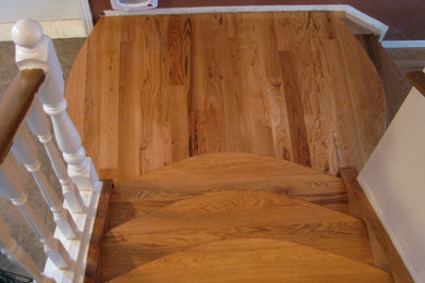 Example of an arts and crafts staircase design in Edmonton