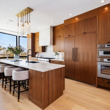 Skyward Living: A Contemporary Transformation in the Heart of Cow Hollow
