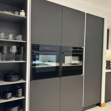 Black and White Handleless Kitchen in Fraserburgh