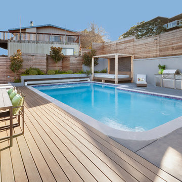 Renovated Contemporary Peninsula Home