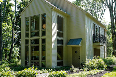 Home design - contemporary home design idea in Philadelphia