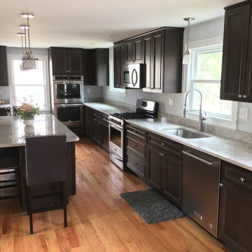 Timeless New England Classic Eat in Kitchen