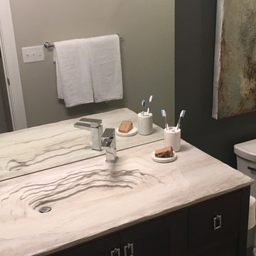Modern Organic Cottage Bathroom