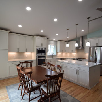 Spacious Kitchen with Ample Storage