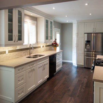 Glencrest Transitional Kitchen