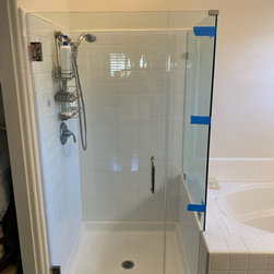 Crabapple, Carson - Shower Doors