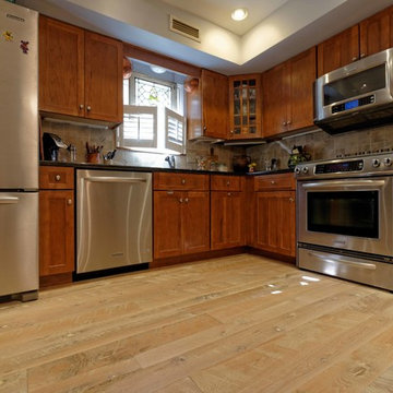 Traditionally Milled Cotton White Mountain Oak Flooring