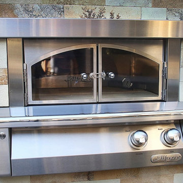 Outdoor Kitchens