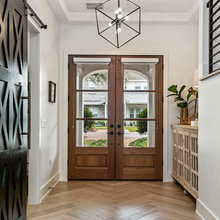 Anat & Ran - Exterior/foyer/living