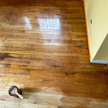 Hardwood Floor & Staircase Refinishing