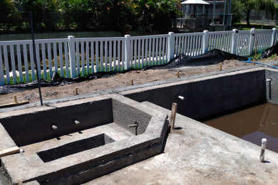 Example of a trendy pool design in Tampa