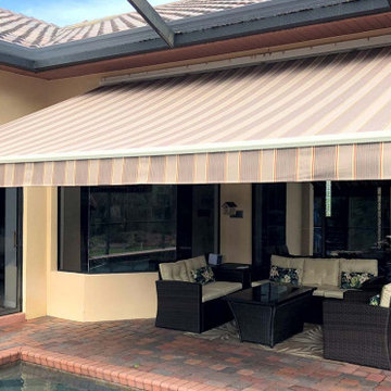 Residential Manual or Motorized Retractable Fabric Awnings