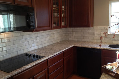 Example of a kitchen design in Denver