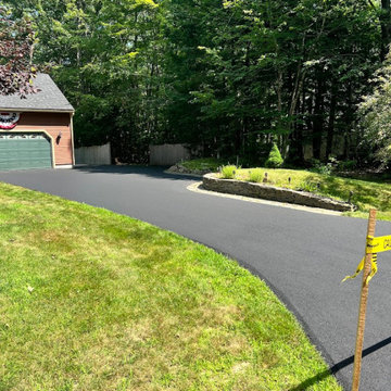 Young's Excavating & Paving LLC