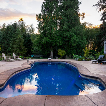 Fernandes Fiberglass Pool