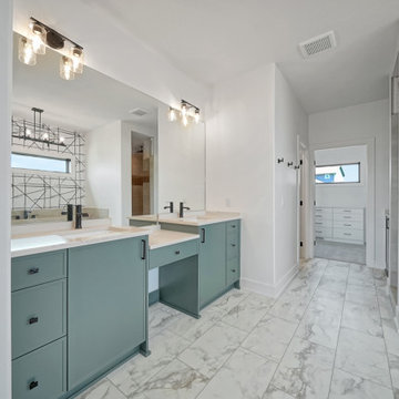 Bennington 1.5 Story full of FUN Accents!