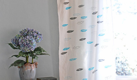 DIY : Personnalisez votre rideau grâce à des motifs réalisés au tampon