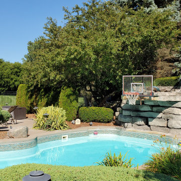 Saline, Michigan - Pool Landscape Music
