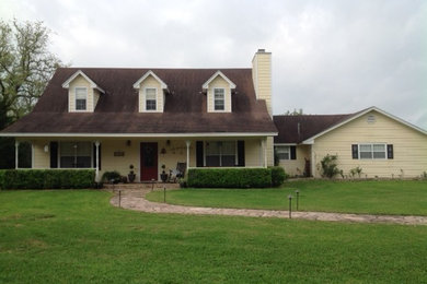 Exterior home photo in Austin