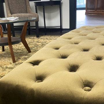 C & C Automotive Waiting Room | Downtown