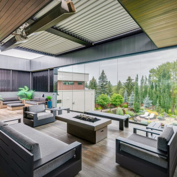Freestanding Pergola with Phantom Screens & Pergola Over Deck Seating Area