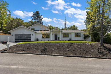 Example of a minimalist exterior home design in San Francisco