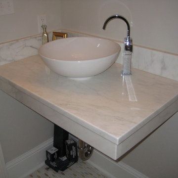 Vanity: Calacatta Gold