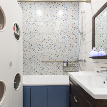 Ванная комната 4.66 кв.м с тераццо и синей затиркой.