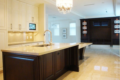 Inspiration for a craftsman living room remodel in Vancouver