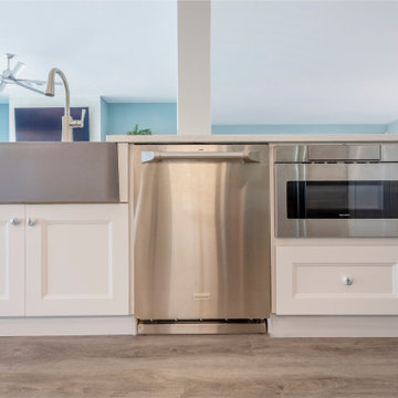 654 Harbor Island Kitchen