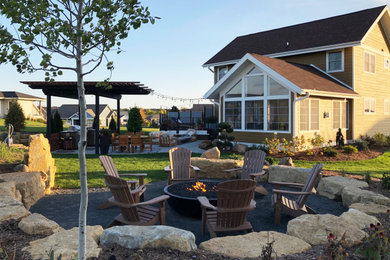Example of a cottage chic home design design in Other