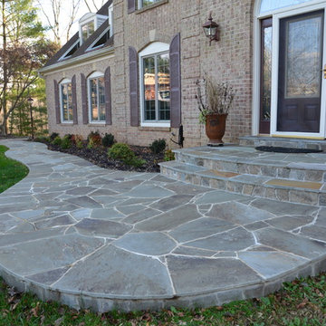 Pennsylvania Variegated Irregular Flagstone w/ Mortar Joints on Concrete Base