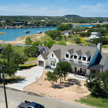 Modern Lakeside Farmhouse Kingsland