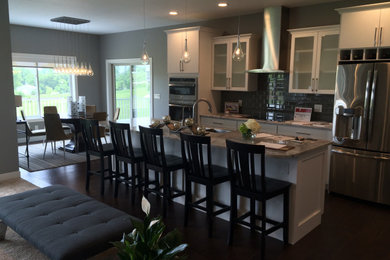 Kitchen photo in Cedar Rapids