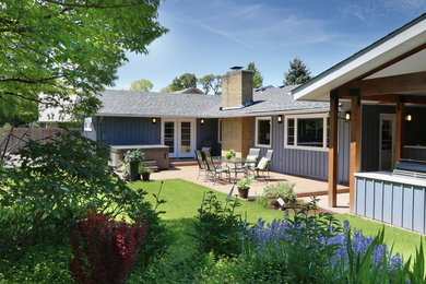 Transitional home design photo in Other