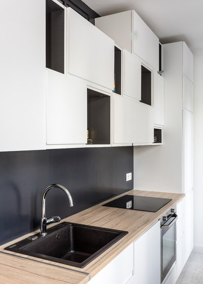 Модернизм Кухня by Mon Concept Habitation | Paris, Lille, London