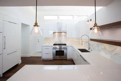 Minimalist kitchen photo in Salt Lake City