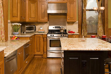 Example of an ornate kitchen design in Nashville
