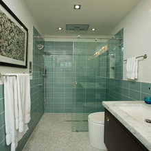 small master bath with level floor