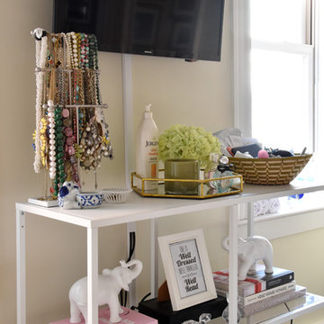 My Houzz: Traditional Charm in a Compact Boston Condo