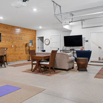 Petite Modern Farmhouse