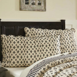 Crescent Manor - Bedding