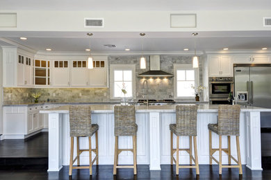 Elegant kitchen photo in Los Angeles